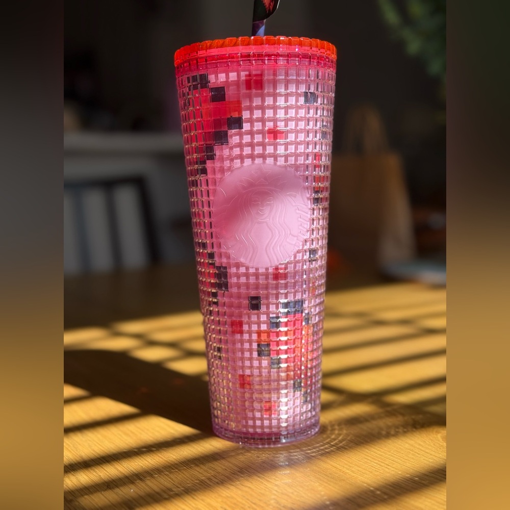 Starbucks Vibrant Valentine’s Day Pink Pixel 24oz Tumbler